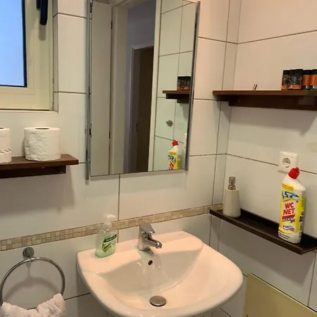 Cassiopeia 2-bedroom Lower On The With Pool דירה